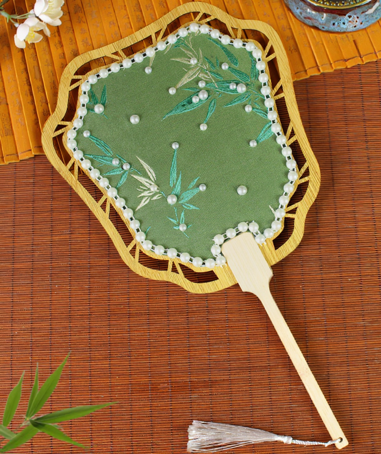 Silk Alchemist’s Atelier: Song Dynasty Brocade & Baroque Pearl Fan Crafting Experience